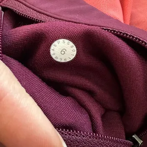 Lululemon Zip the Line Crop Leggings Burgundy Pink Stripe Zippers Size 6 thumbnail 6