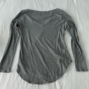 Old Navy‎ Grey Relaxed Long Sleeve Top Sz XS thumbnail 4