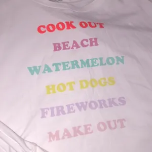 Crown & Ivy large beach fireworks sweatshirt thumbnail 2