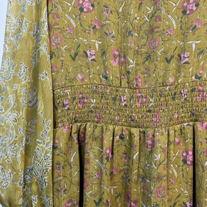 House of Harlow 1960 Mustard Floral Smocked Long Sleeve Flowy Smocked dress M thumbnail 7