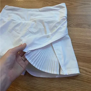 Lululemon Play Off The Pleats Skort Size 2 thumbnail 4