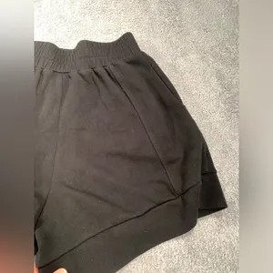 Varley High Waist Black Women's Shorts thumbnail 8