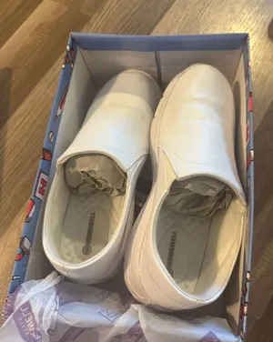 Leather Nursing Shoes White Size 7 thumbnail 1