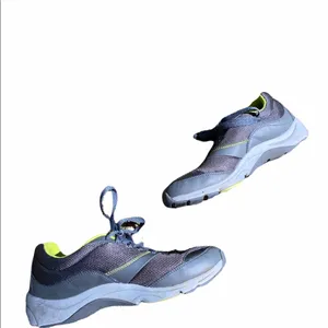 Vionic Kona size 8 1/2 1st Ray Technology tennis shoes thumbnail 5