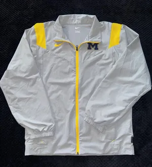 Nike‎ Michigan Wolverines Men's Silver Full-Zip On Field Jacket Size Small thumbnail 1