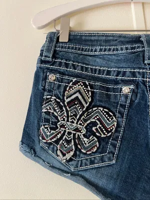 Miss Me Size 28 Mid Jean Shorts Womans thumbnail 7