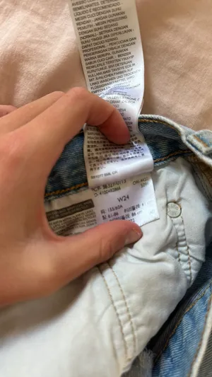 Levi's denim shorts thumbnail 3