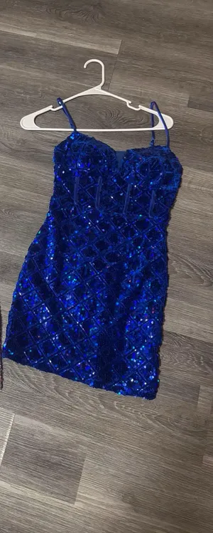 Homecoming dress thumbnail 2