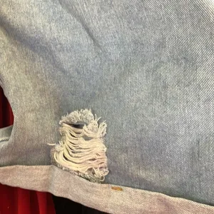 FINAL MARKDOWN Paperbag waist distressed denim shorts xl thumbnail 2