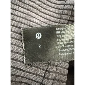 Lululemon‎ RIBBED SOFTSTREME CROPPED TANK BLACK SZ 2 thumbnail 4