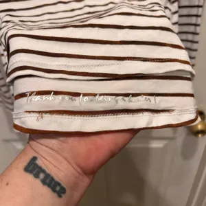 Healing‎ Hands Women White Brown Stripe Long Sleeve Top Shirt Size L Healthcare thumbnail 5