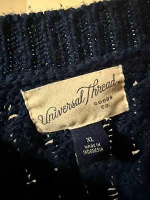 Universal Threads Navy Sweater thumbnail 3