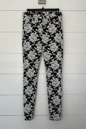 7 for All Mankind Women’s 28 Black Floral Ankle Pants thumbnail 1