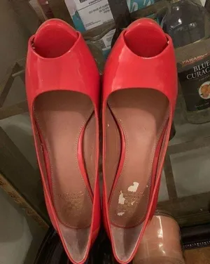 Vince Camuto heels size 9 thumbnail 1