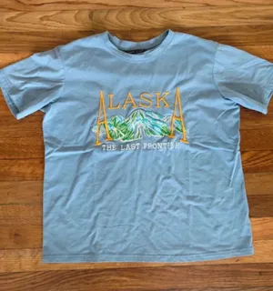 SHEIN Alaska The Last Frontier Graphic Tee Size Small thumbnail 2