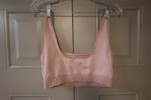 PINK Victoria's Secret Ultimate sports bra pink on bottom band in pink size large. thumbnail 5