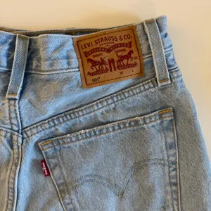 Levi’s 501 Shorts thumbnail 3