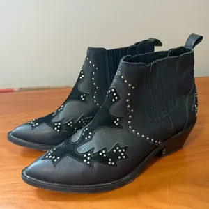 Morobe Black Leather Chelsea Boot Bootie Black Stud‎ Detail Pointed Toe Slip On thumbnail 6