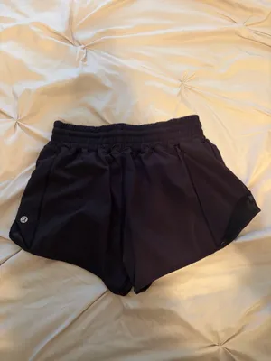 Lululemon Hotty Hot 2.5" thumbnail 2