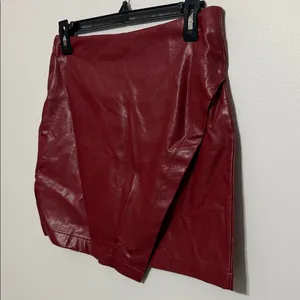 Faux Red Leather Skirt Elegant NWT thumbnail 3