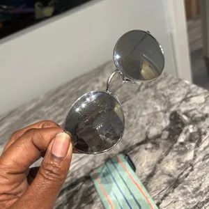 Silver Sunglasses Modern Design thumbnail 6