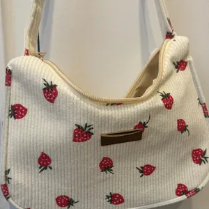 Strawberry Print Cream Shoulder Bag Red thumbnail 2