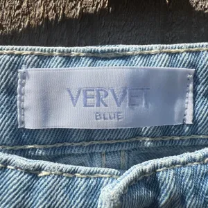 Vervet Blue Distressed Wide Leg Jeans Light Wash High Rise T5346 Size 27 thumbnail 3