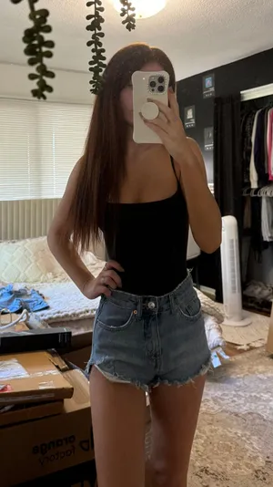 H&M Jean Shorts thumbnail 1