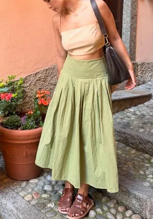 ZARA NWT Green YOKE DETAIL PLEATED SKIRT ZW COLLECTION. Size Medium thumbnail 1