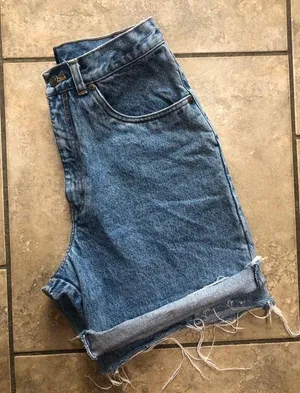 Gap High Wasted Cut Off Shorts thumbnail 4
