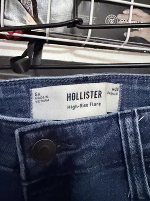 Hollister Jeans High-Rise Flare thumbnail 2