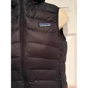 Patagonia Down Sweater Vest Womens XS Black Puffer Lightweight 84627FA12 thumbnail 3