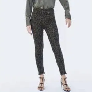 Zara High Waisted Leopard Print Slim Fit Skinny Leg Ankle Jean 10X27 Mob Life thumbnail 2