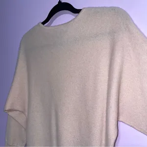 Tahari Cashmere Sweater Soft Pink Women M Contemporary Minimalist Office Modest thumbnail 6