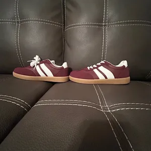 Burgundy and White Women's Sneakers size 41 thumbnail 5