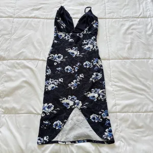 Windsor Navy Blue Floral Midi Dress V-Neck Bodycon Tulip Hem Coquette Dreamcore thumbnail 5