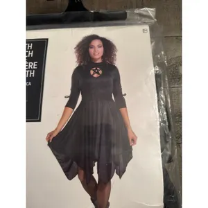 NWT Women's‎ Black Goth Witch Dress Costume Size Medium thumbnail 2