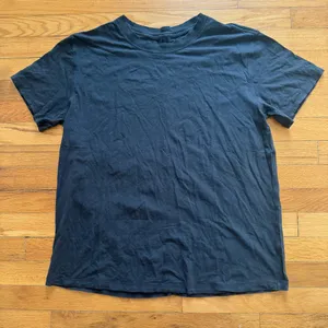 LULULEMON Black Short Sleeve T Shirt size Large thumbnail 1