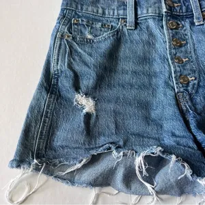Gap denim button fly high rise cheeky shorts size 0/25 Denim thumbnail 4