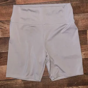 Garage Women's mauve Bike Shorts thumbnail 1