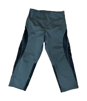 Women Champion Athletic Capri Pants Work-Out Running‎ Size L thumbnail 1