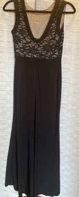Morgan & Co. Black Lace Fitted Bodice Floor Length Dress Leg Slit Size 5/6 thumbnail 1