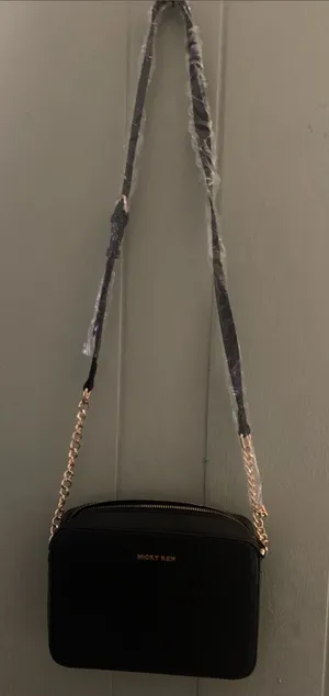 Black Crossbody Bag with Gold Chain Strap thumbnail 1