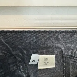 Reformation Charlie Jeans Size 24 Dark Faded Black Seamed Button Fly Alternative thumbnail 7