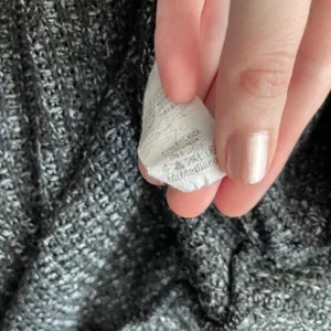 M- Stevie Hender Gray and Silver Knit Mid-Length‎ Cardigan with Pockets thumbnail 6