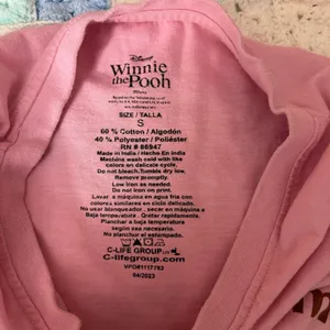 Disney Winnie The Pooh Pink Graphic Baby Tee T-Shirt Women Size Small Floral Cot thumbnail 5
