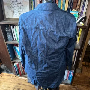 J Crew elevated basics denim S button down shirt Blue thumbnail 2