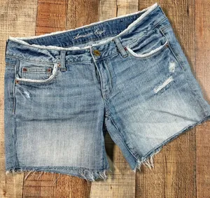 American Eagle Blue Crochet Lace Trim Distressed Denim Cut Off Jean Shorts 10 thumbnail 1