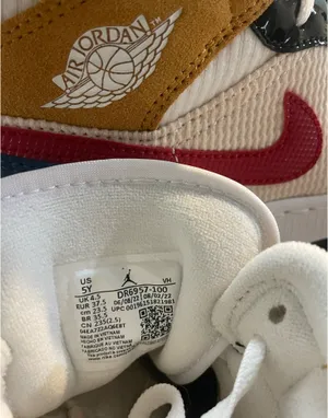 Air Jordan 1 Mid woman’s size 6.5 Messy Room DR6957-100 athletic thumbnail 7