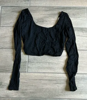Superdown black long sleeve crop top thumbnail 1